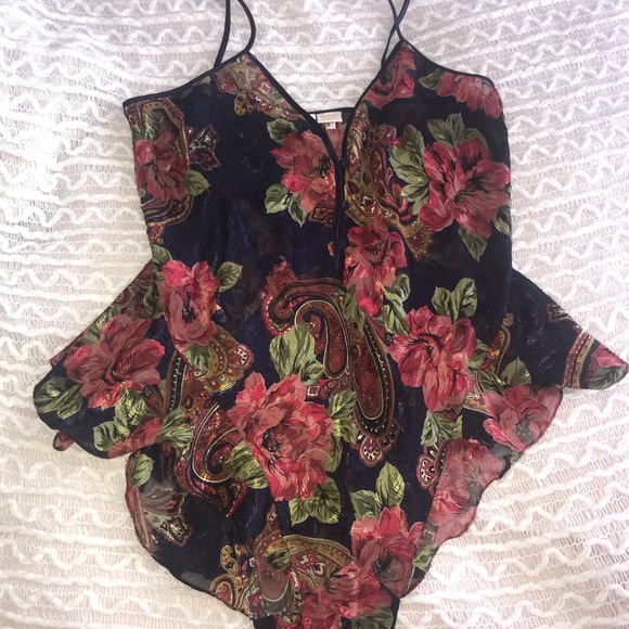 Victoria’s Secret Bodysuit Cami Teddy - Picture 2 of 8